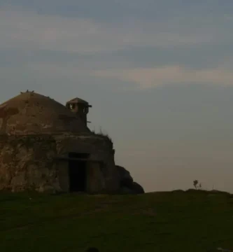 José Luis Martín Galindo: Un Pionero en la Preservación de la Arquitectura Vernácula de Extremadura