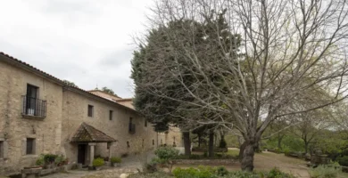 El encanto oculto de Pedroso de Acim: Una joya extremeña entre vestigios romanos y naturaleza virgen