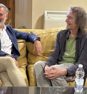 Robe Vuelve a la Escena: Reaparición en Plasencia y Nuevos Proyectos Culturales